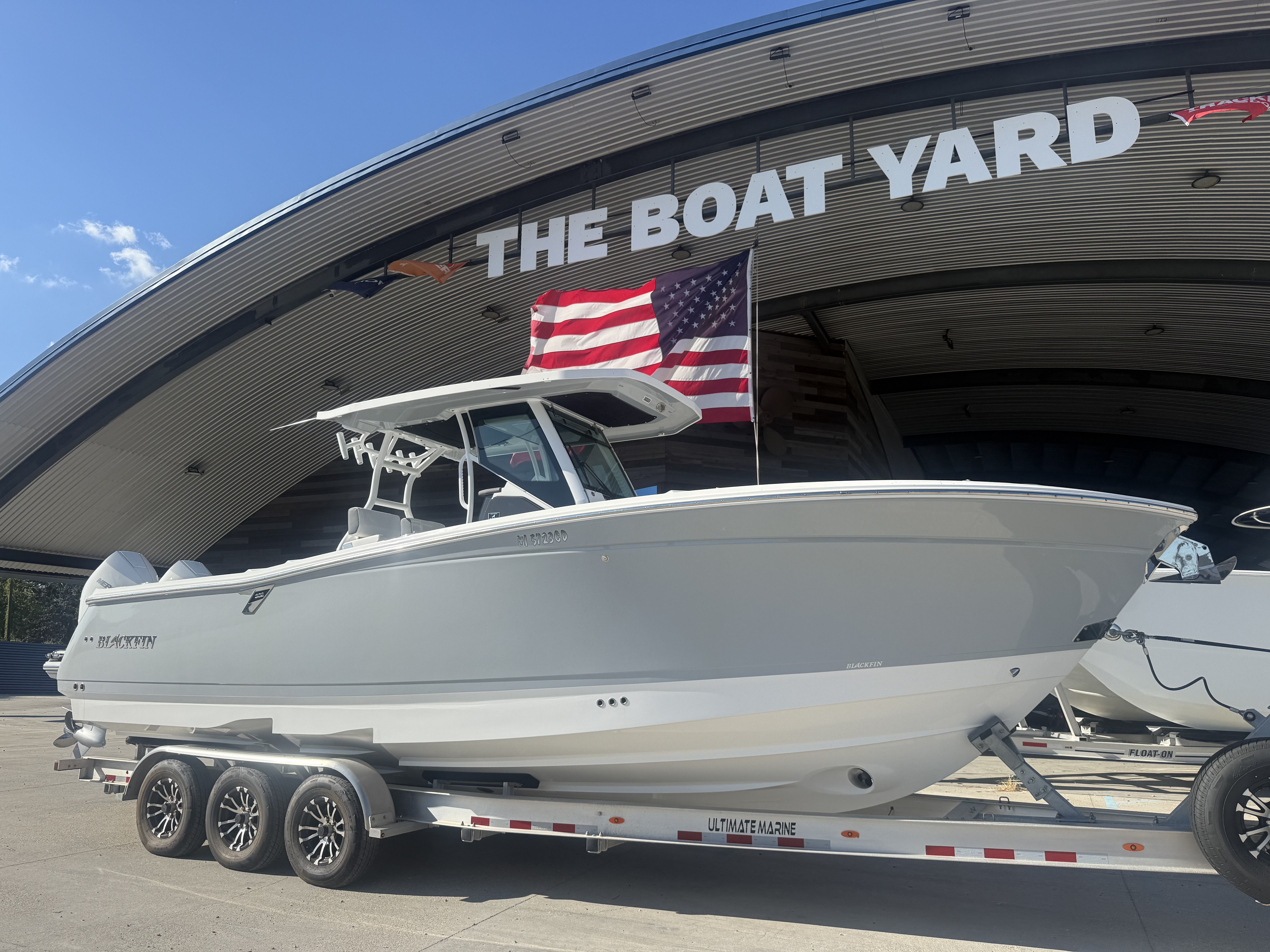 2023 Blackfin 302 CC