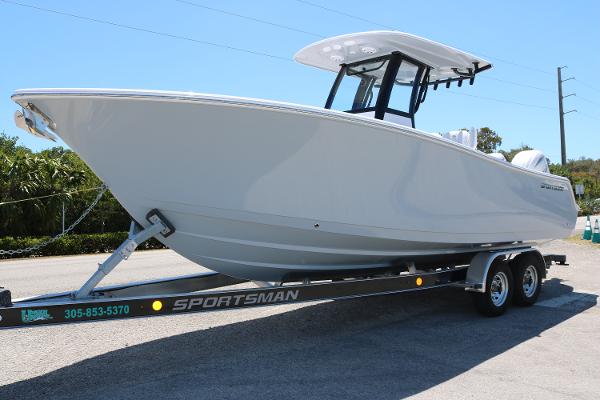 2025 Sportsman Open 252 Center Console