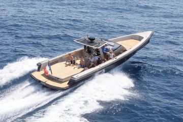 2005 Wally Tender