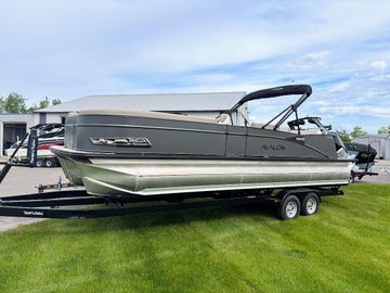 2025 Avalon Catalina Platinum Versatile Rear Lounger 2585