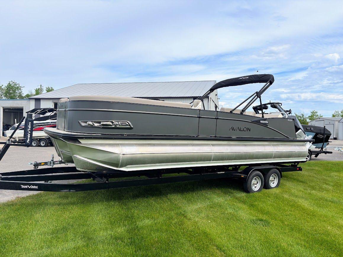 Avalon Catalina Platinum Versatile Rear Lounger 2585 2025 Avalon Catalina Platinum Versatile Rear Lounger 2585 1