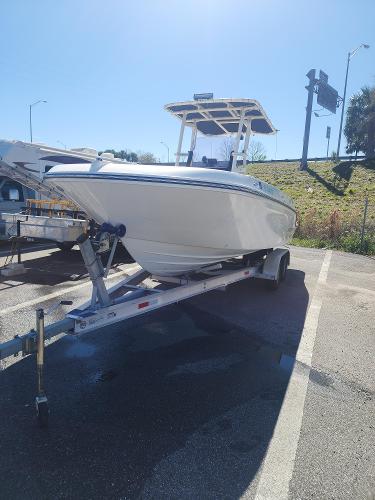 2022 Bayliner Trophy T22CC