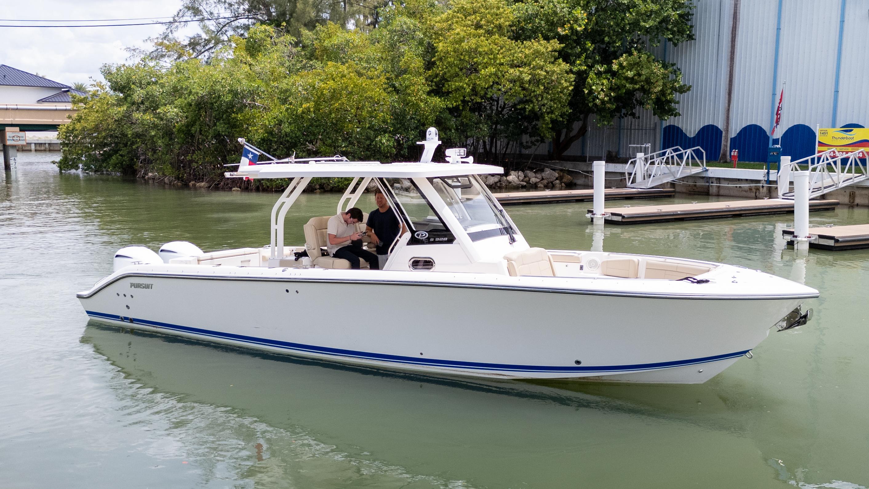 2018 Pursuit S 328