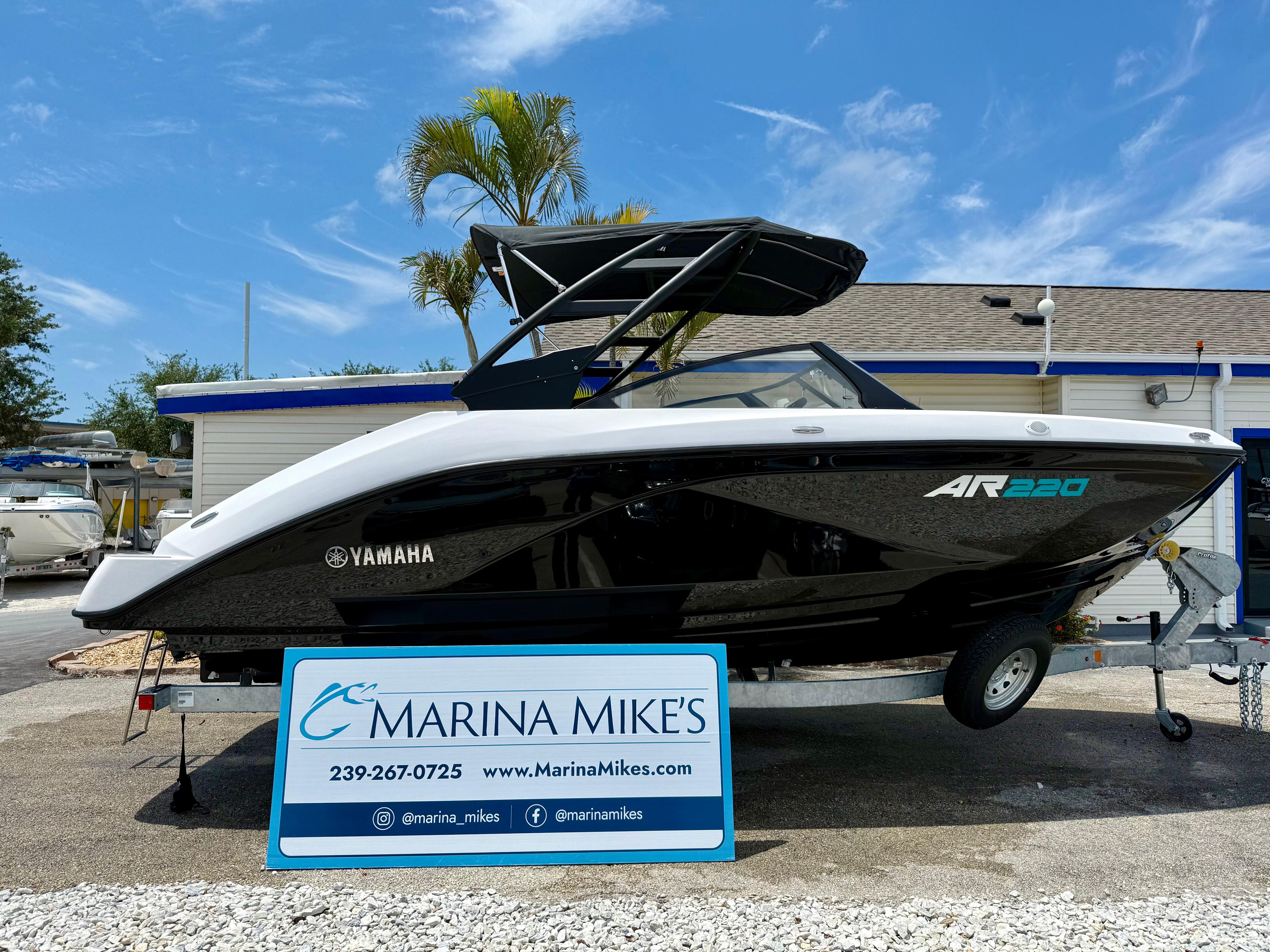 2025 Yamaha Boats AR220