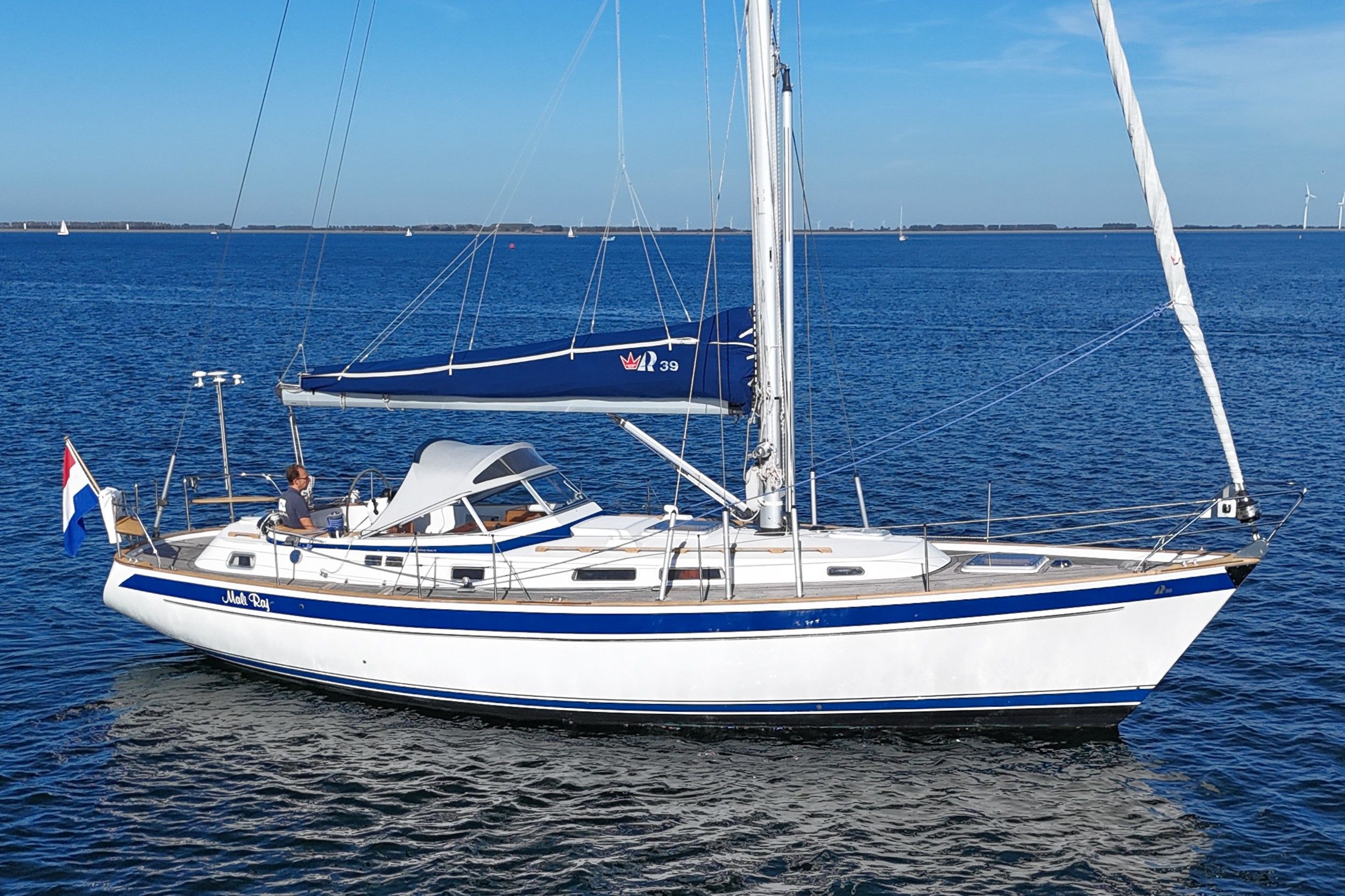 2002 Hallberg-Rassy 39