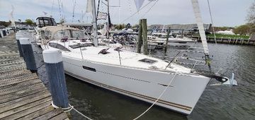 2012 Jeanneau 53