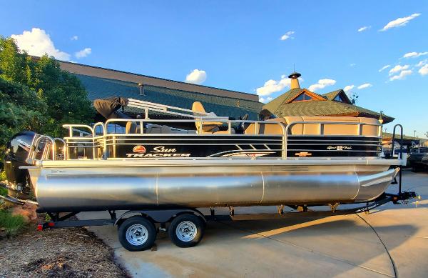2023 Sun Tracker SportFish 22 XP3