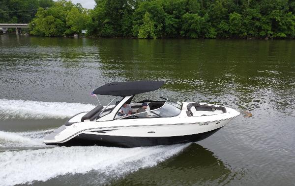 2017 Sea Ray SLX 280