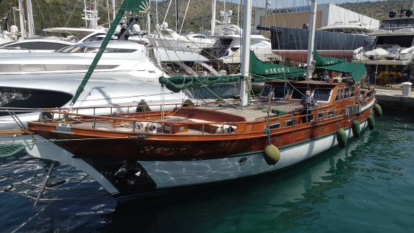 1999 Custom Custom Classic Schooner