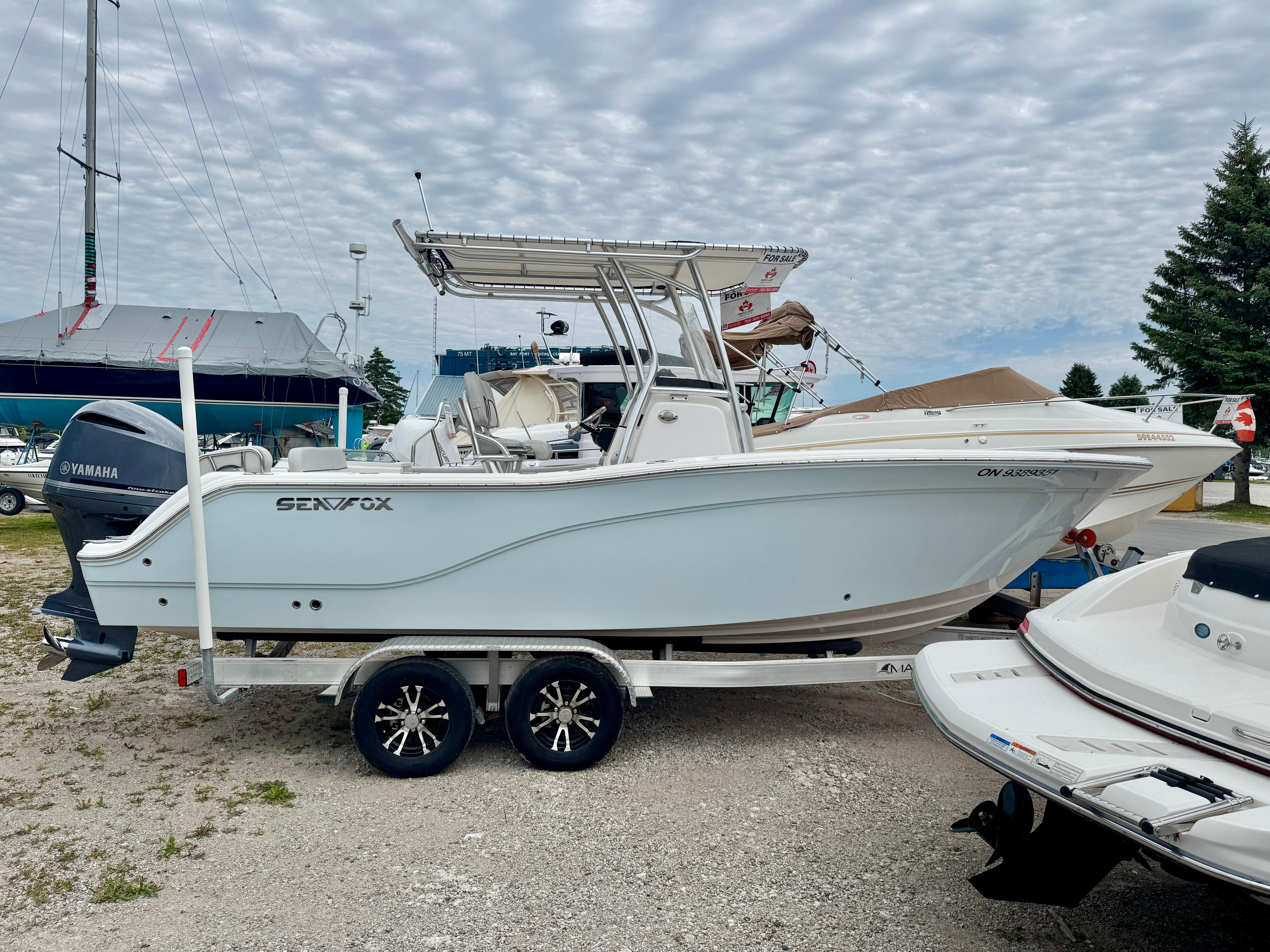 2022 Sea Fox 228 Commander