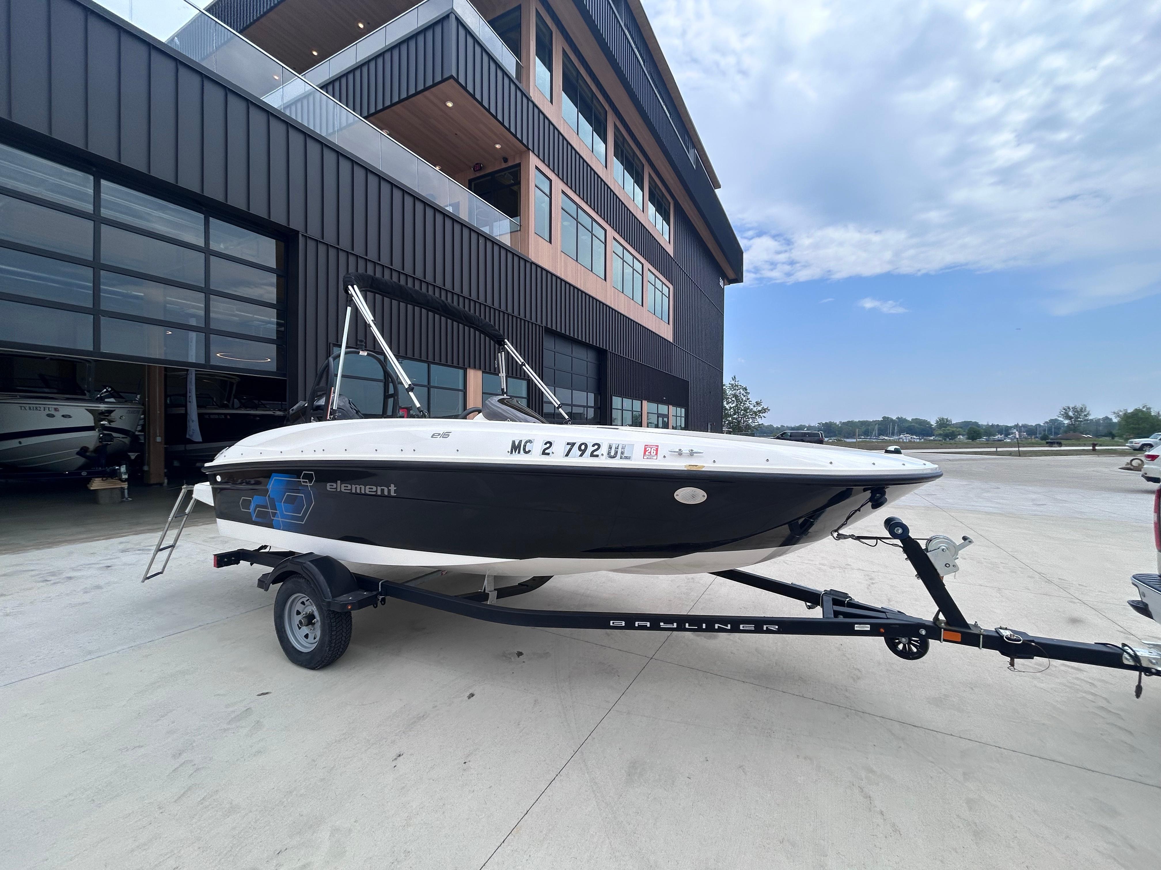 Bayliner Element E16