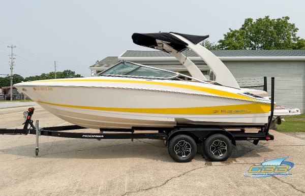 2010 Regal 2300 Bowrider