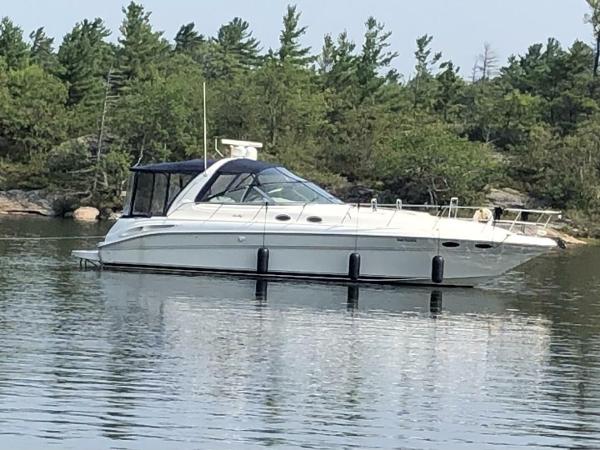 2001 Sea Ray 410 Express Cruiser