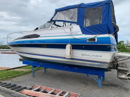1987 Bayliner 2450 Sunbridge Brewerton New York Boats Com