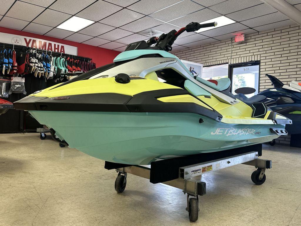 2025 Yamaha Boats Jetblaster PRO 2-Up