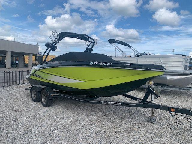 Scarab 215