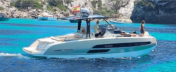 Invictus 320 GT