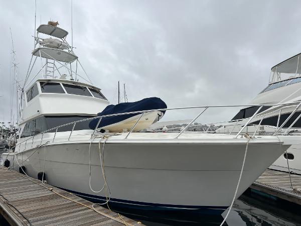 2000 Viking 58 Enclosed Bridge