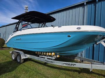 2025 Hurricane SunDeck 2600 OB