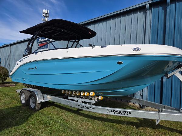 2025 Hurricane SunDeck 2600 OB