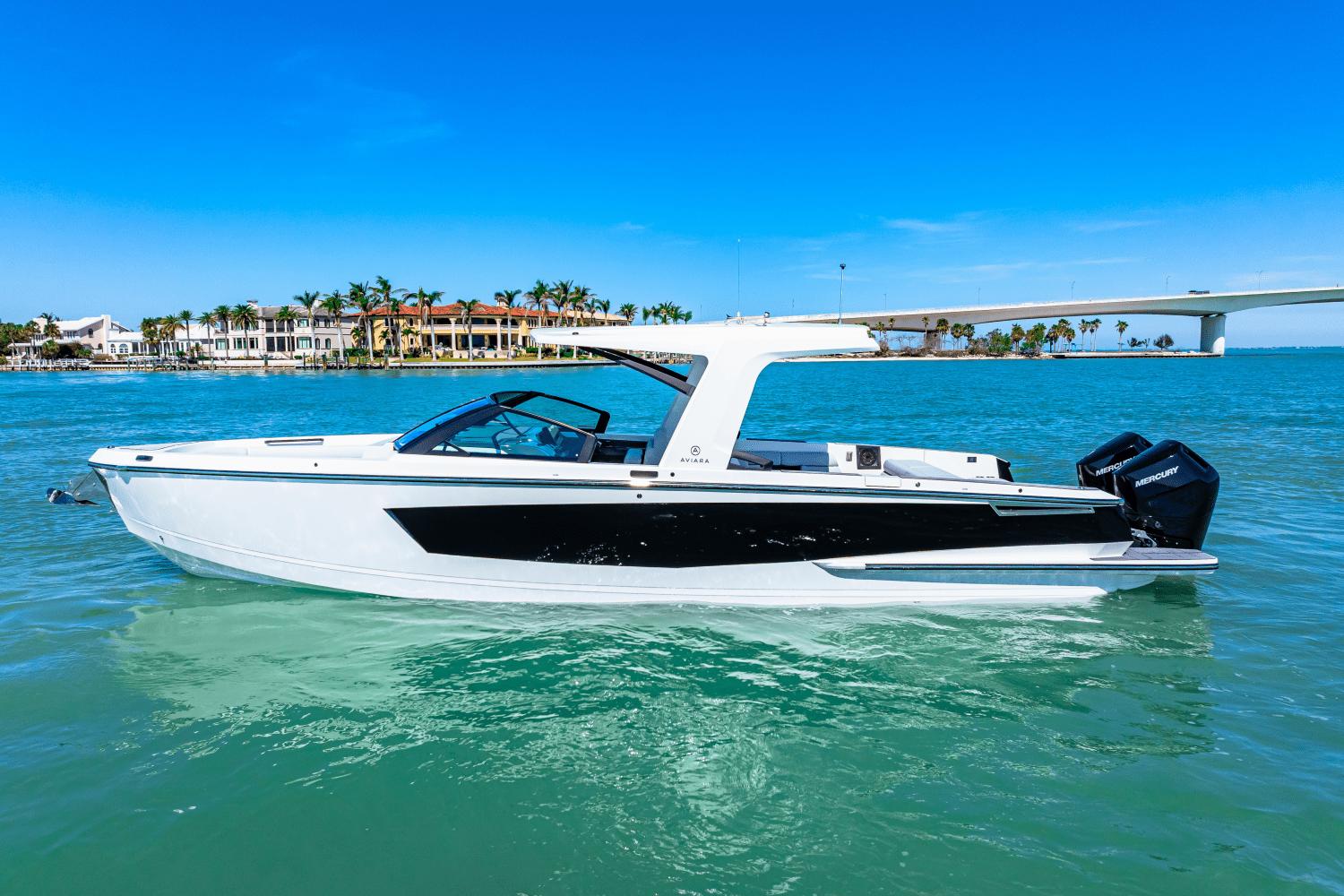 2025 Aviara AV36 Outboard