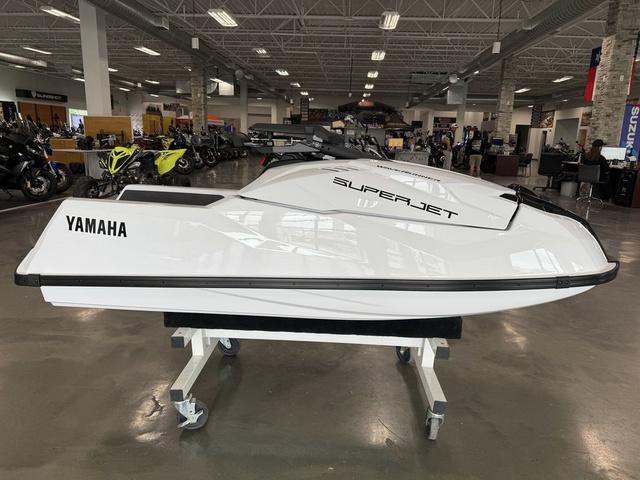 2025 Yamaha WaveRunner Superjet®