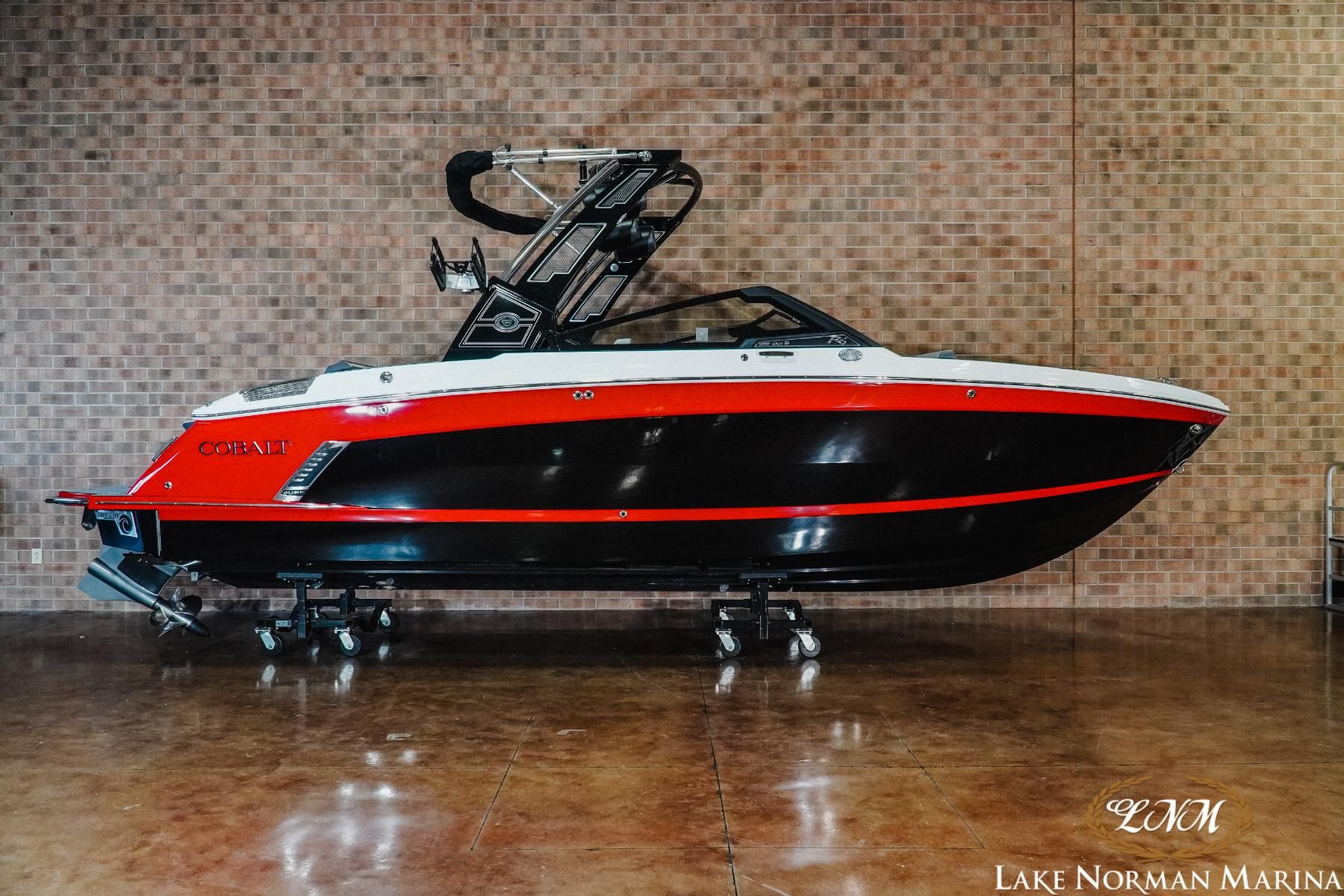 2024 Cobalt R6 Surf
