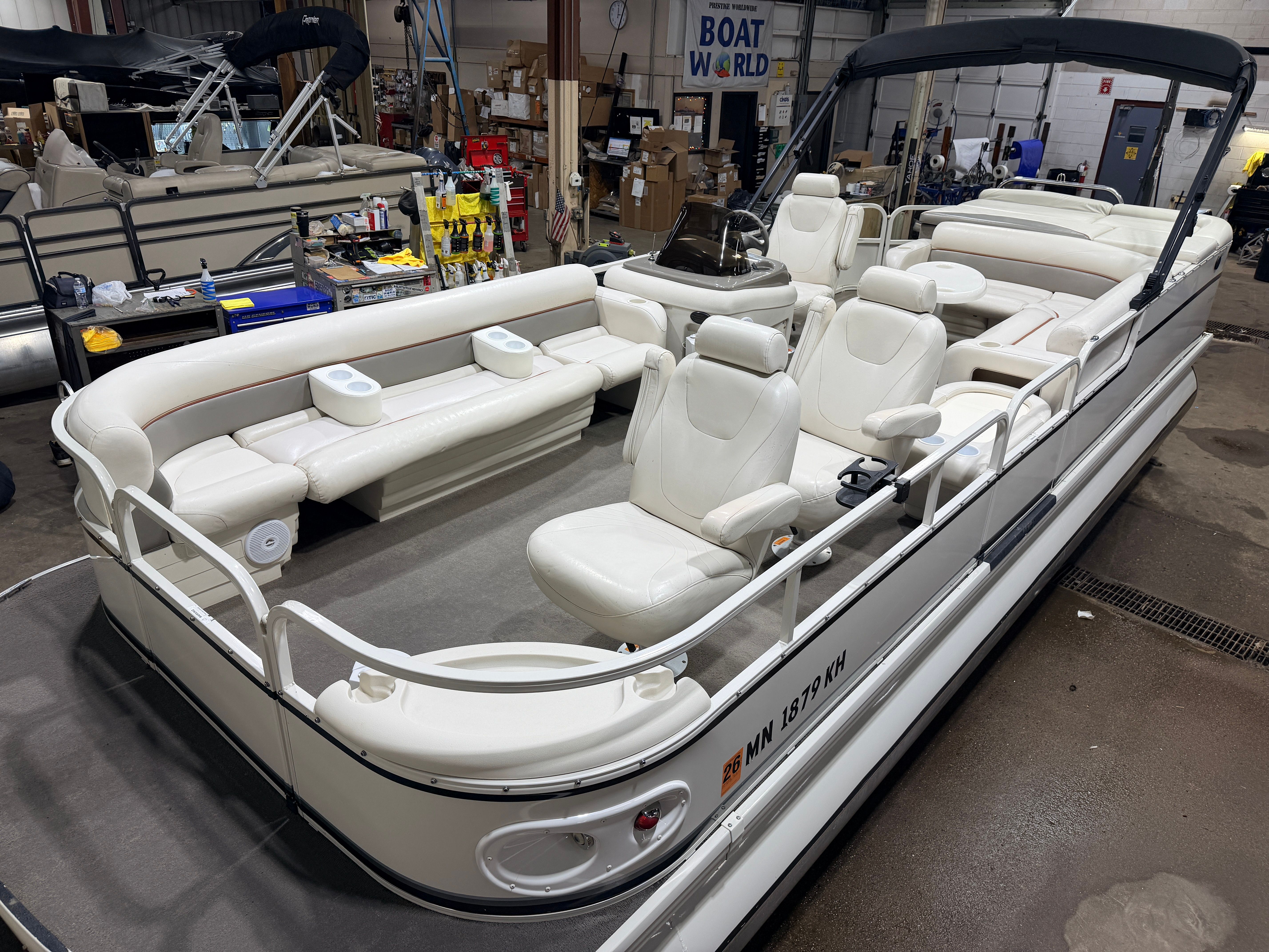 2006 Crestliner 2485 Sport LX Pontoon