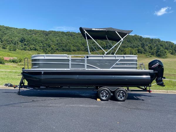 2024 Ranger Reata 223C