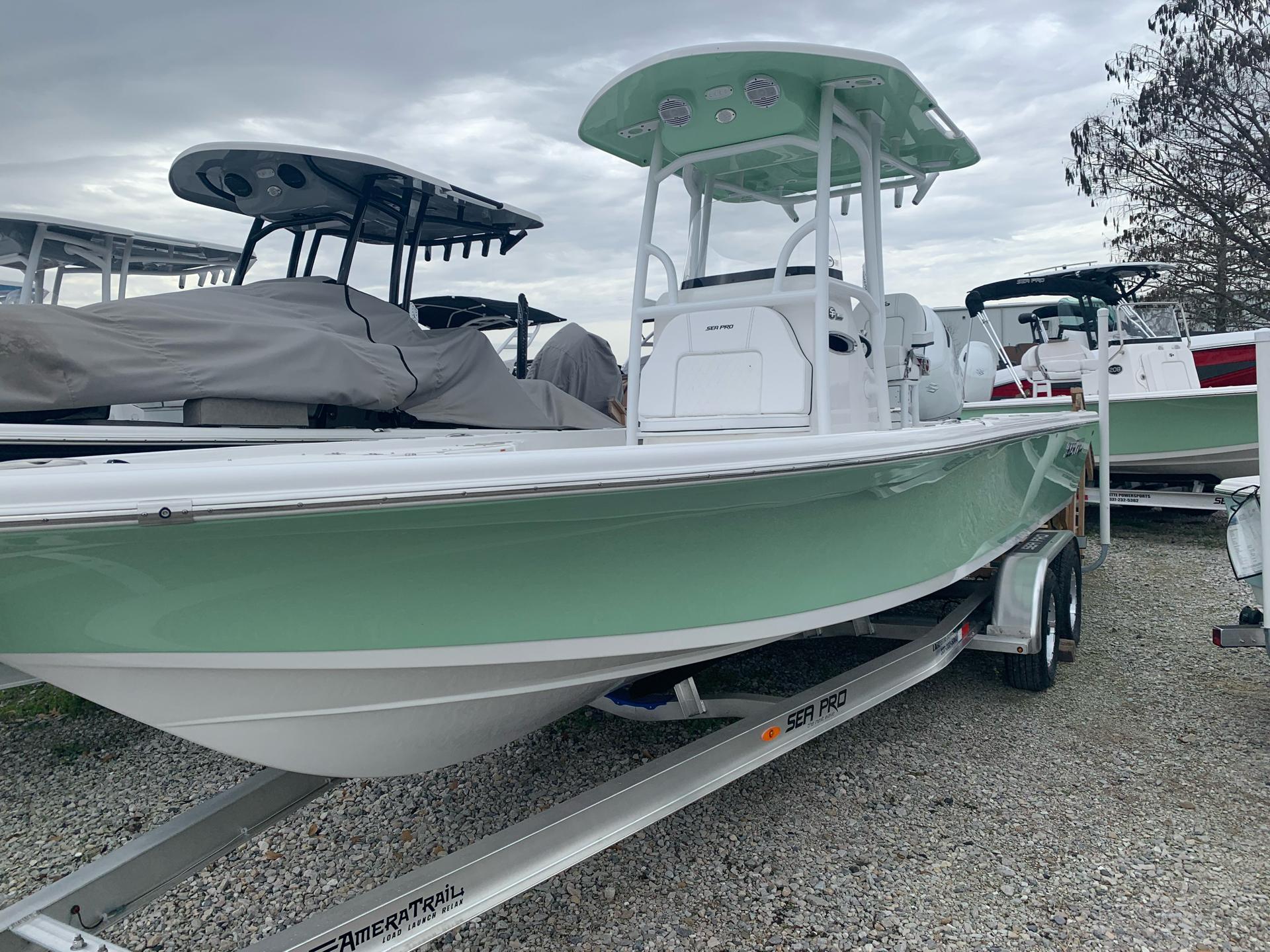Sea Pro 250 Bay