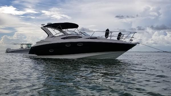2013 Regal 35 Express Cruiser