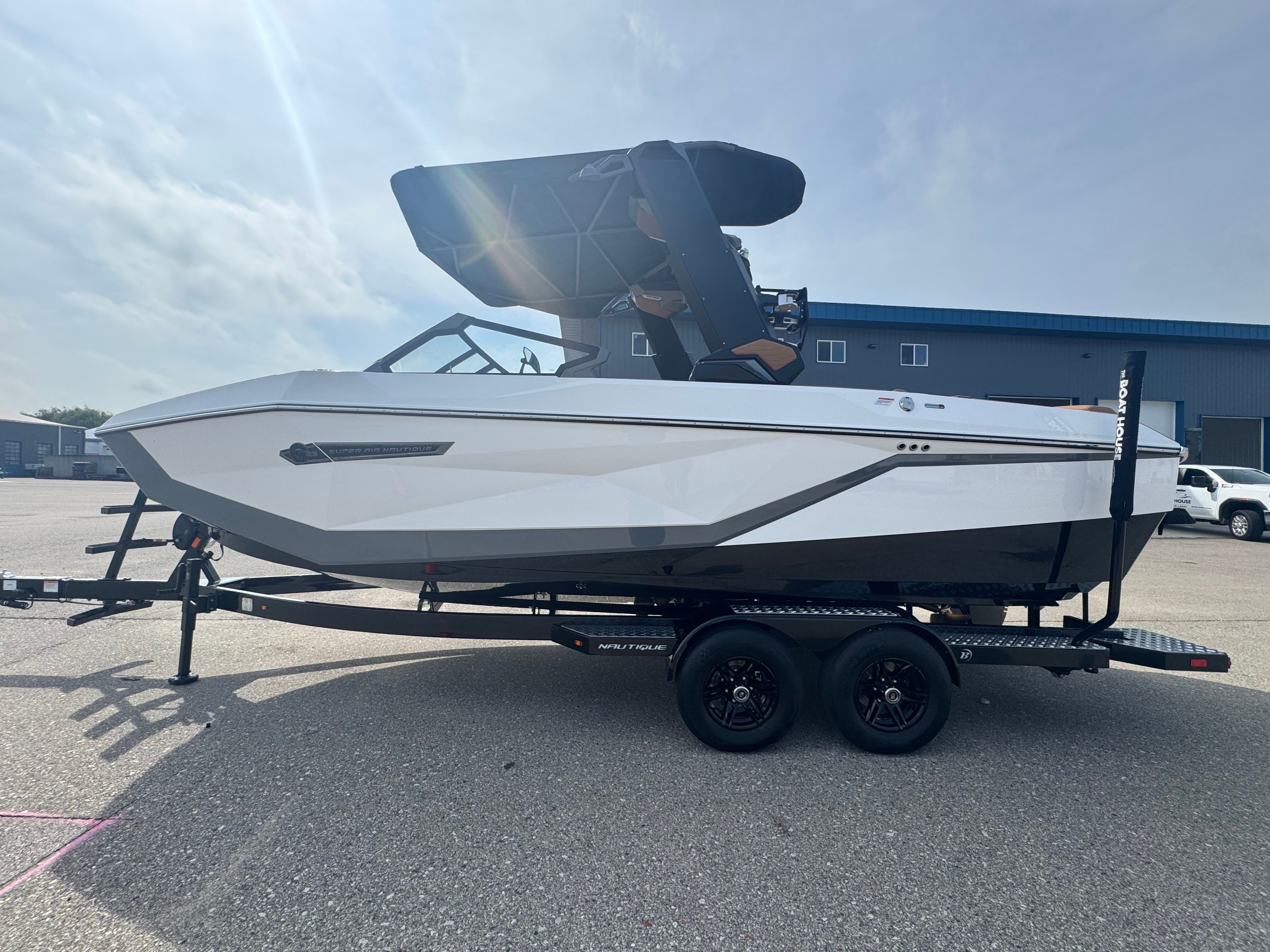 2026 Nautique G23