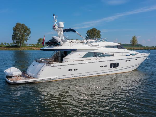 2010 Fairline Squadron 78 Custom