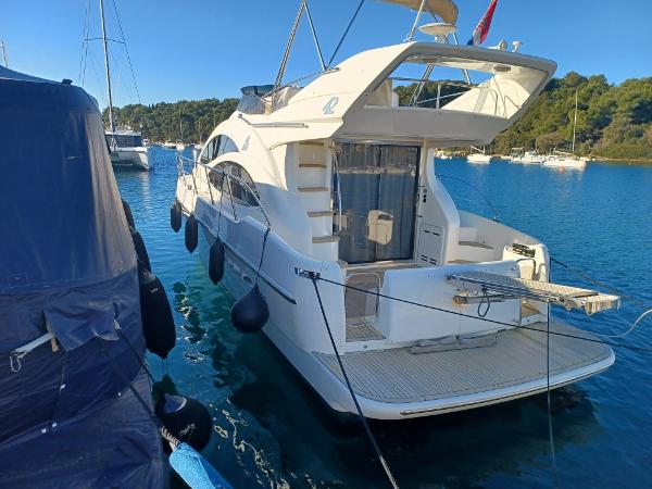 2002 Azimut Flybridge