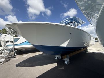 2026 Sportsman Open 252 Center Console