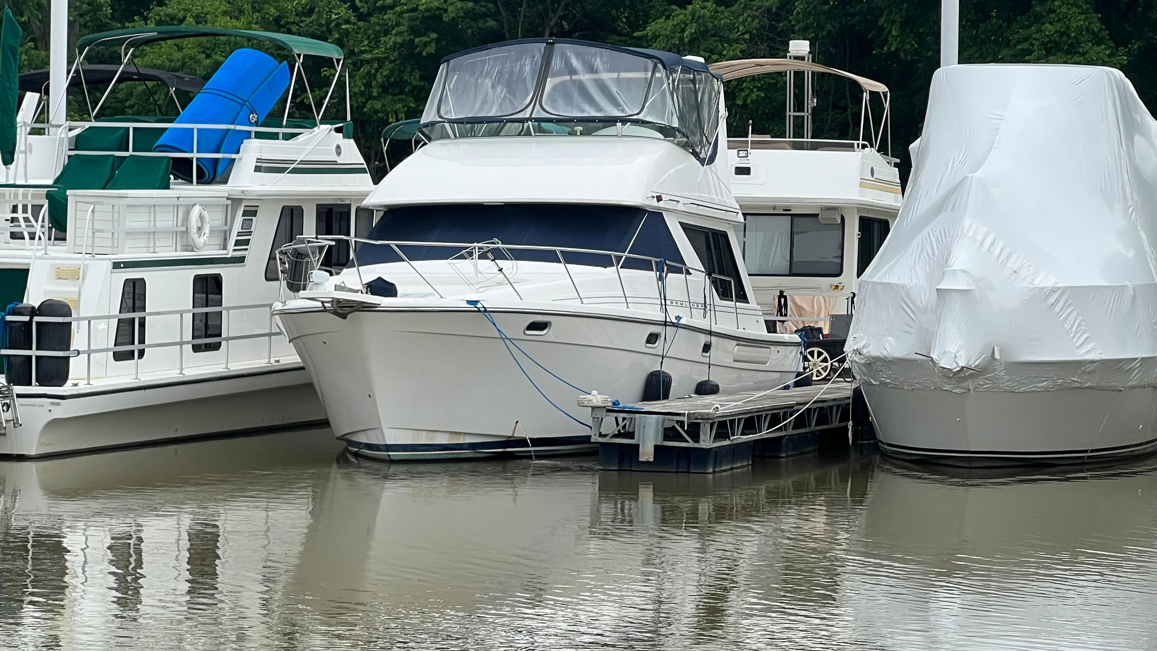 1999 Bayliner 3988 Motoryacht