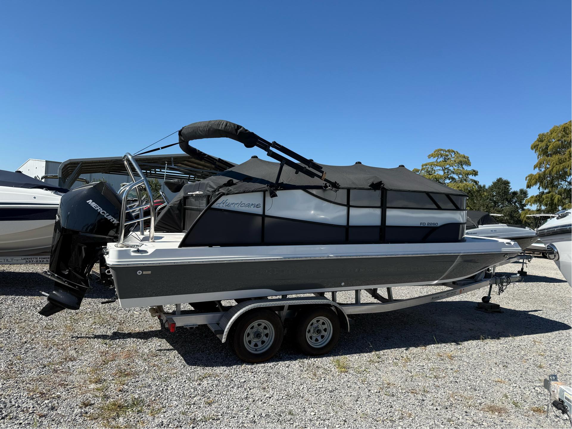 2023 Hurricane FunDeck 2260 REF OB