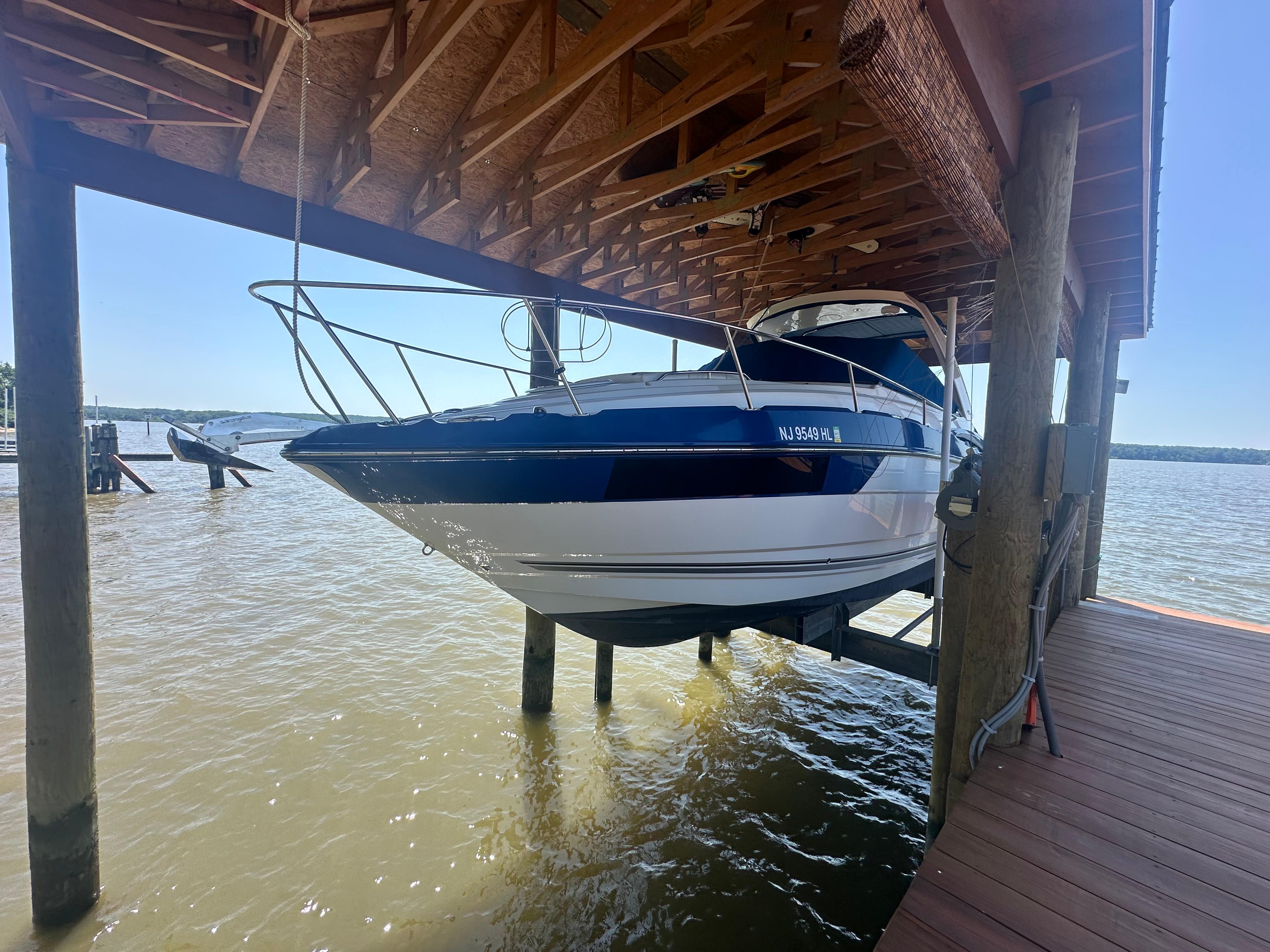 2019 Monterey 295 Sport Yacht