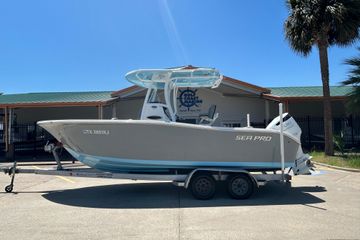 2021 Sea Pro 239 Center Console