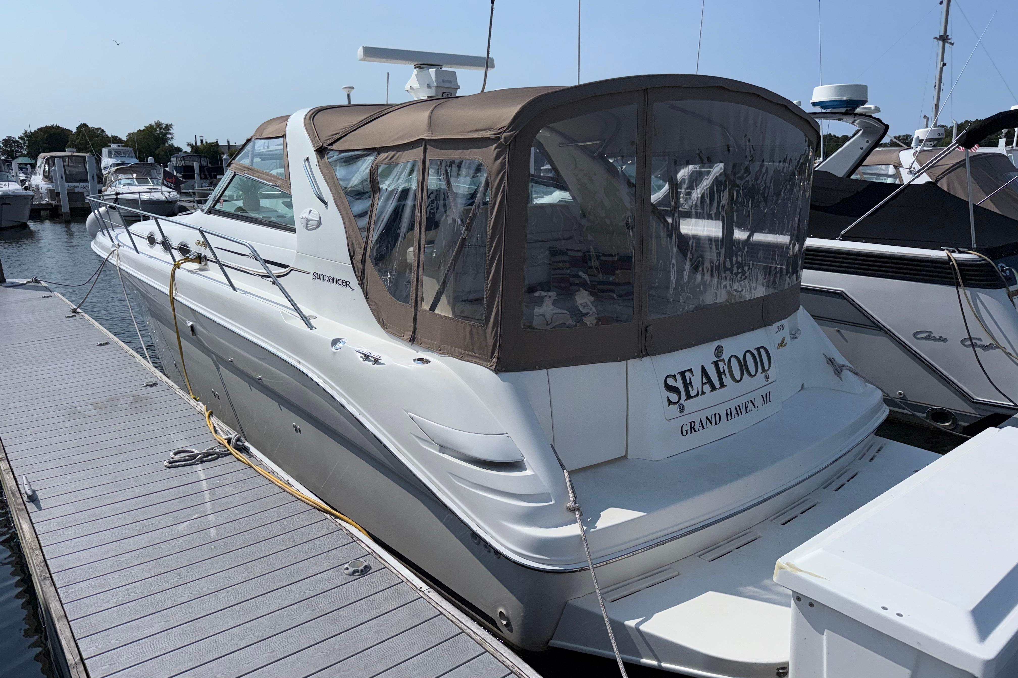 1997 Sea Ray 370 Sundancer