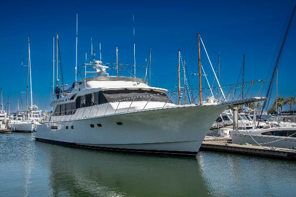 Knight & Carver Motoryacht