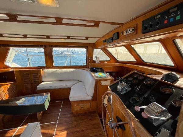 1987 Kha Shing Spindrift 40 Aft Cabin Motor Yacht
