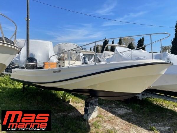 1976 Boston Whaler 21 Outrage