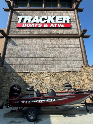 2025 Tracker Pro Team 175