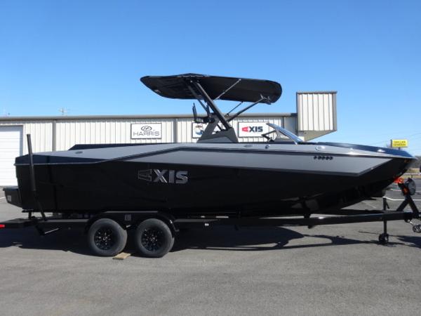 2025 Axis T250