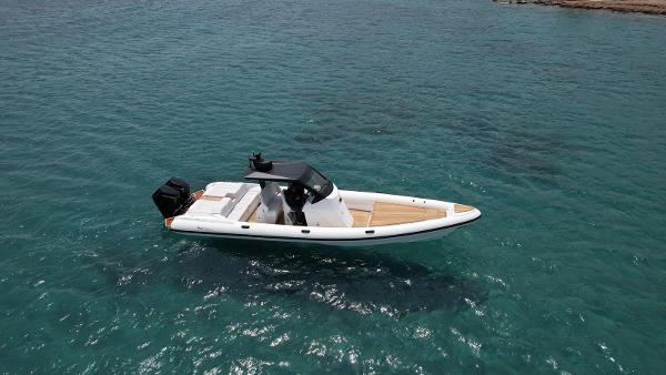 Ribco Seafarer 36X 2023 Ribco Seafarer 36X boat on clear blue water.