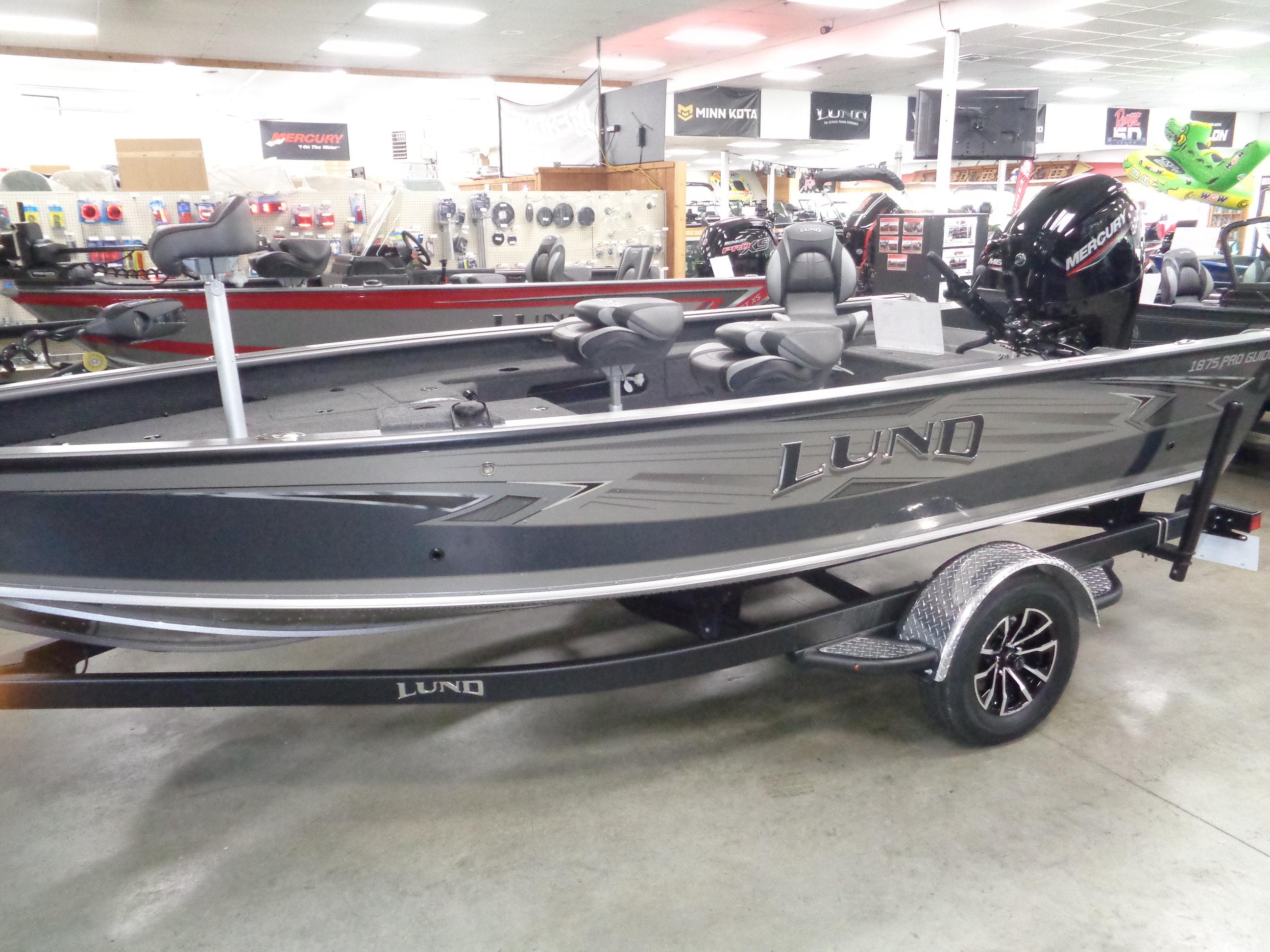 2025 Lund 1875 Pro Guide