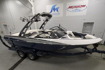2012 Malibu Wakesetter VLX