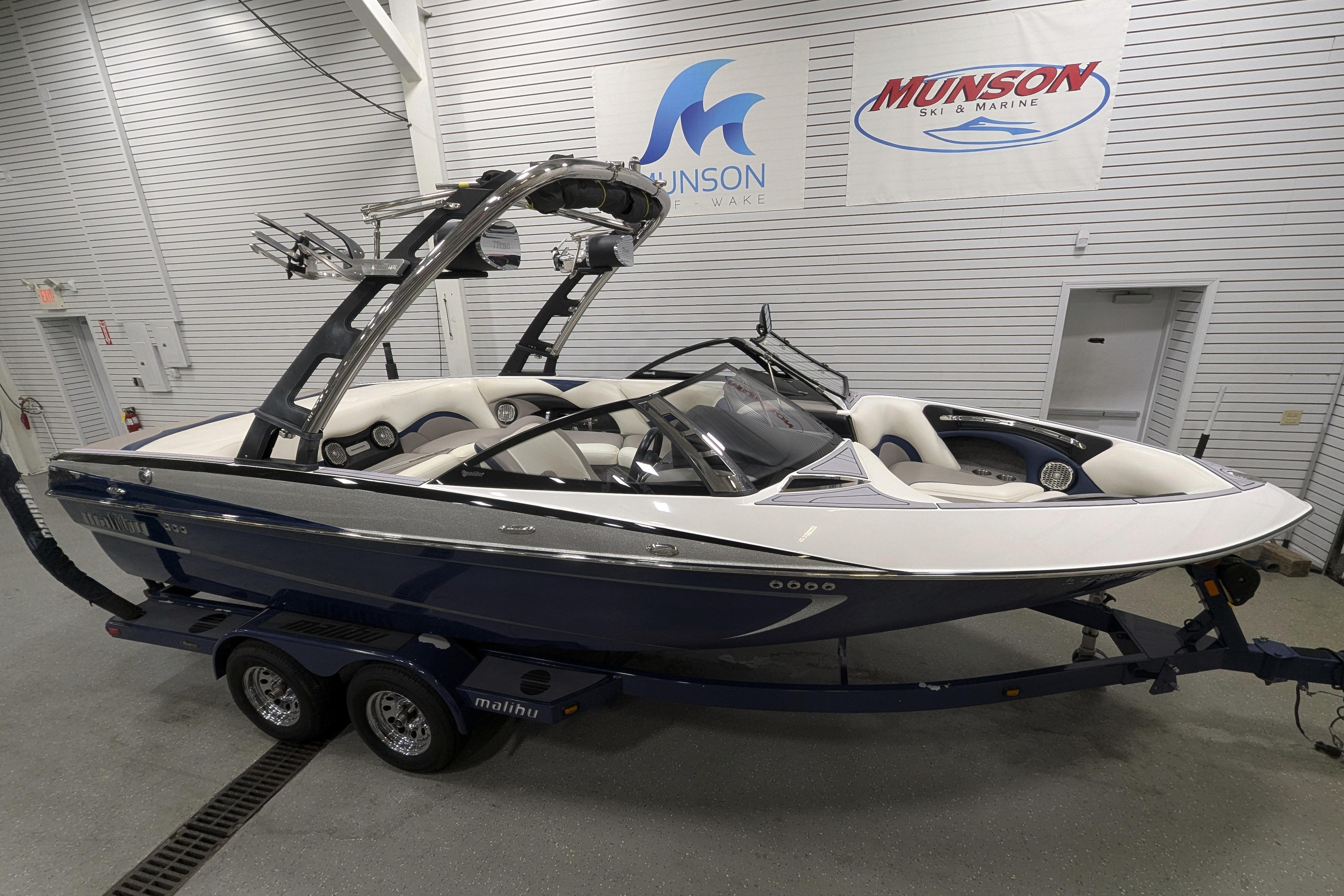2012 Malibu Wakesetter VLX