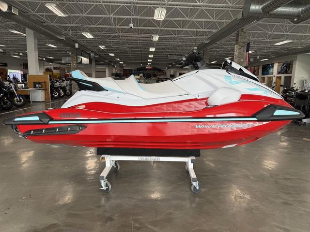 2025 Yamaha WaveRunner VX LIMITED-TORCH RED